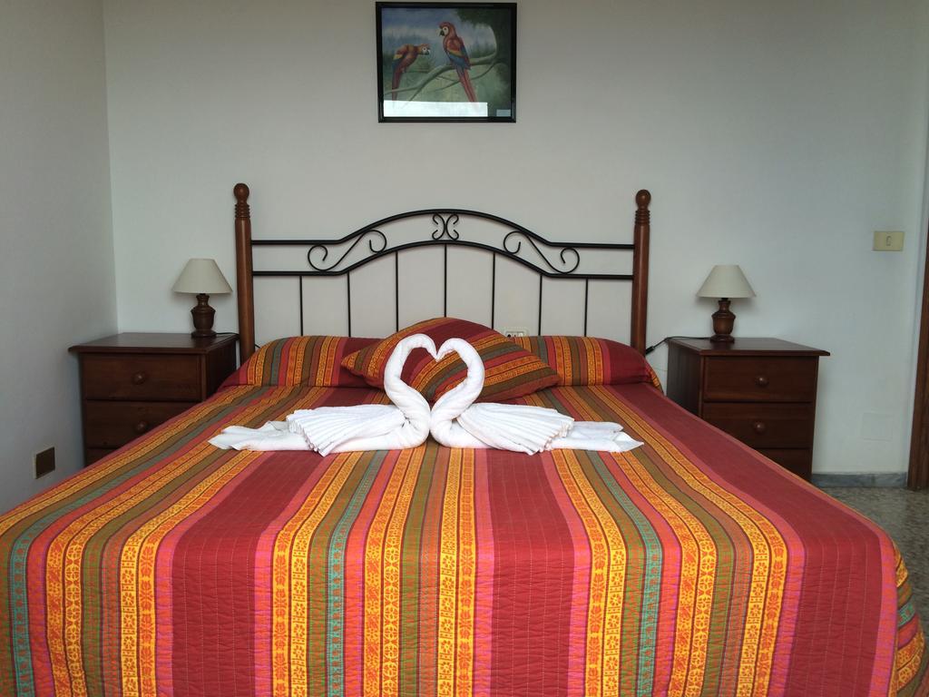 Apartamentos Dominguez Calera ห้อง รูปภาพ